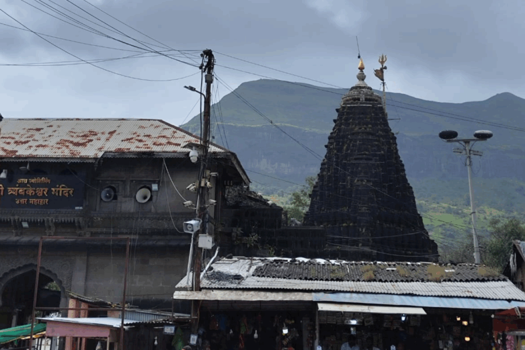 Nashik to Trimbakeshwar Taxi (Trimbakeshwar temple)