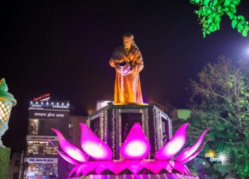 Shirdi Sai Baba & Shani Shingnapur Temple One-Day Package